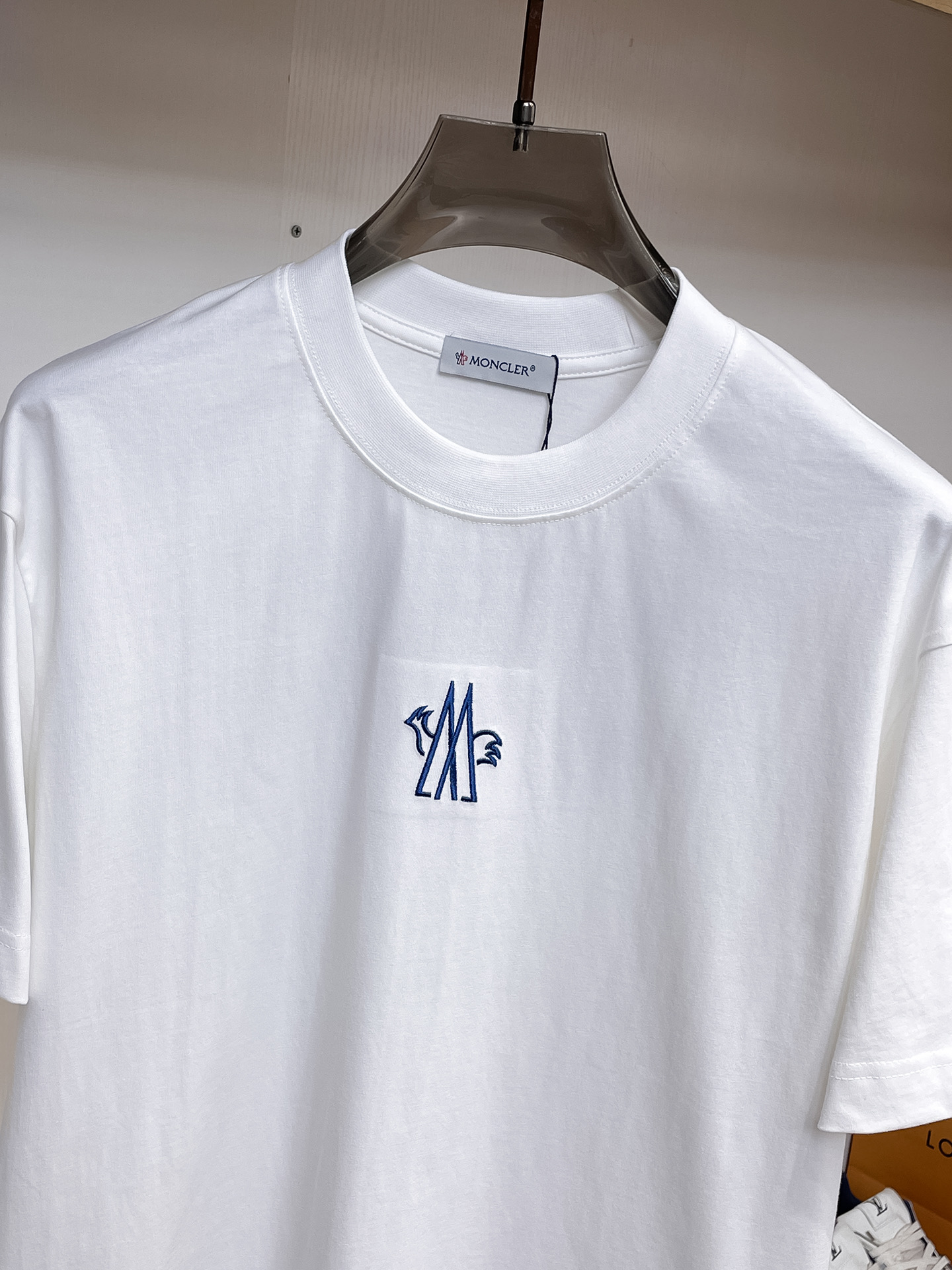 short sleeves